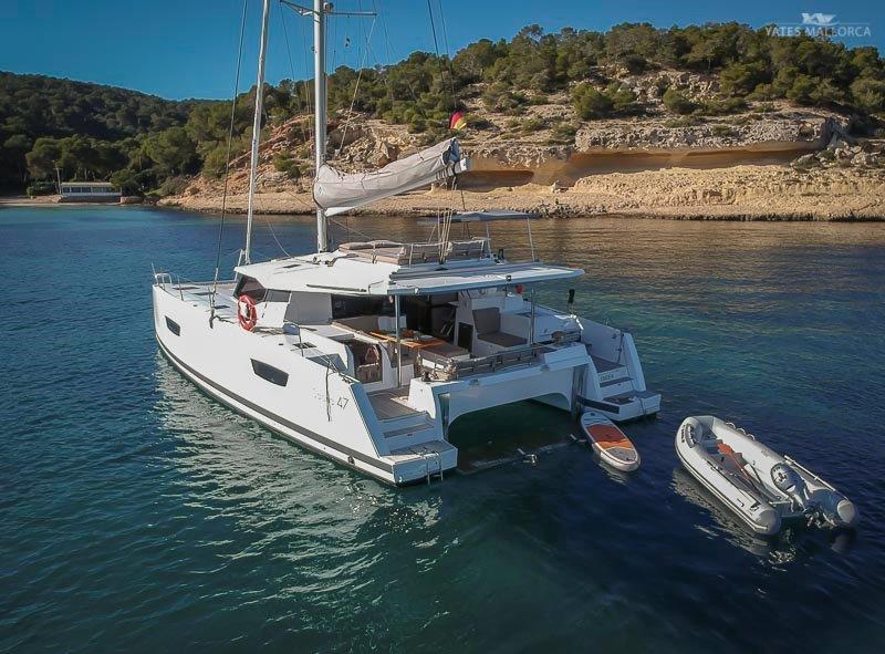 Aurora381 — Fountaine Pajot Saona 47